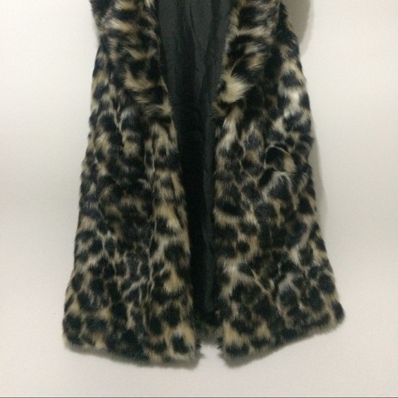 Faux Fur vest - Picture 3 of 4